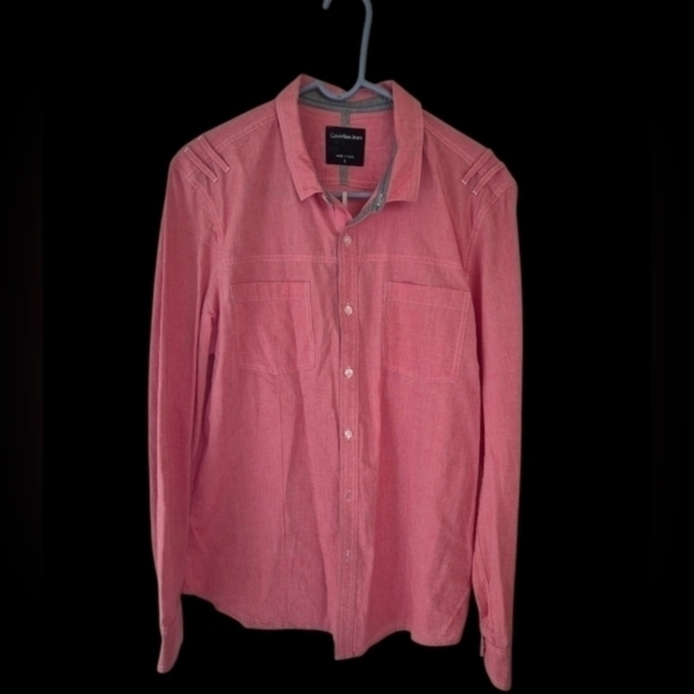 Men’s Calvin Klein Long Sleeves Botton Up Shirt Size L